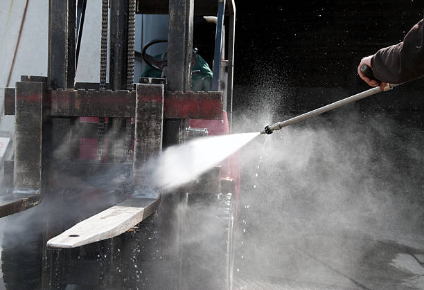  Whitg, IN Pressure Washing Pros